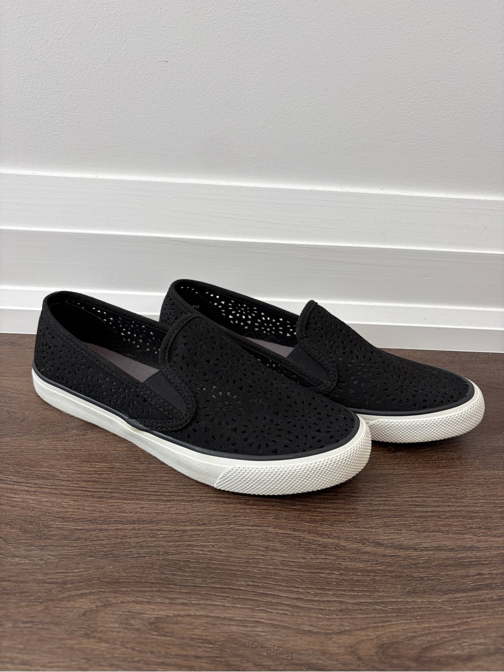 Sperry Women's Black Seaside Slip-On Shoe - Size 8M